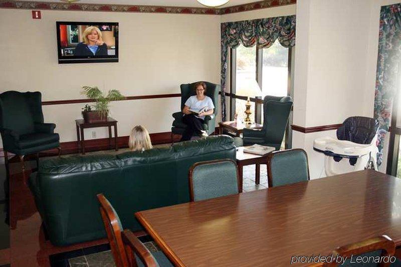 Hampton Inn Wooster Beltér fotó